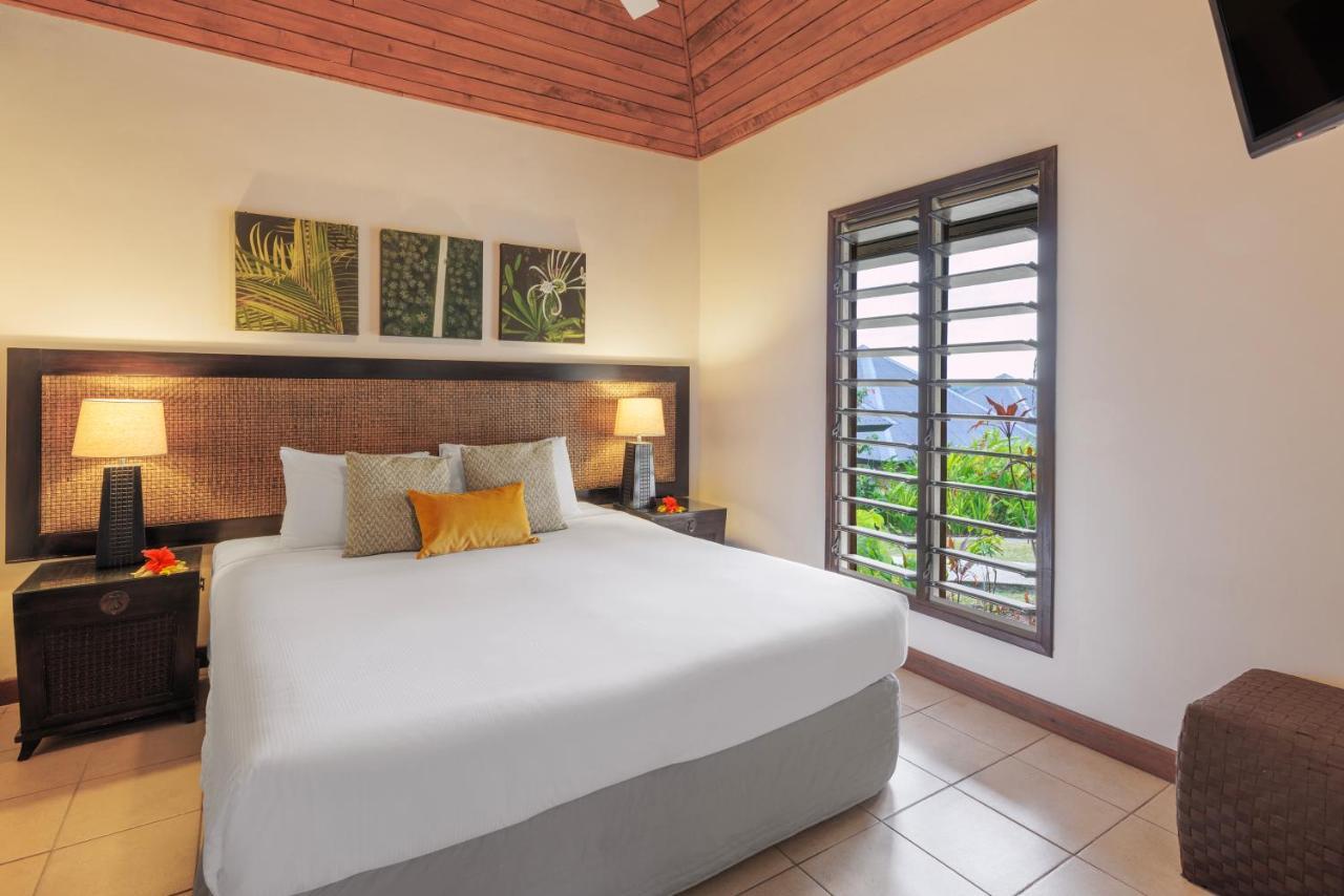 Mangoes Resort (Adults Only) Port Vila Exteriör bild