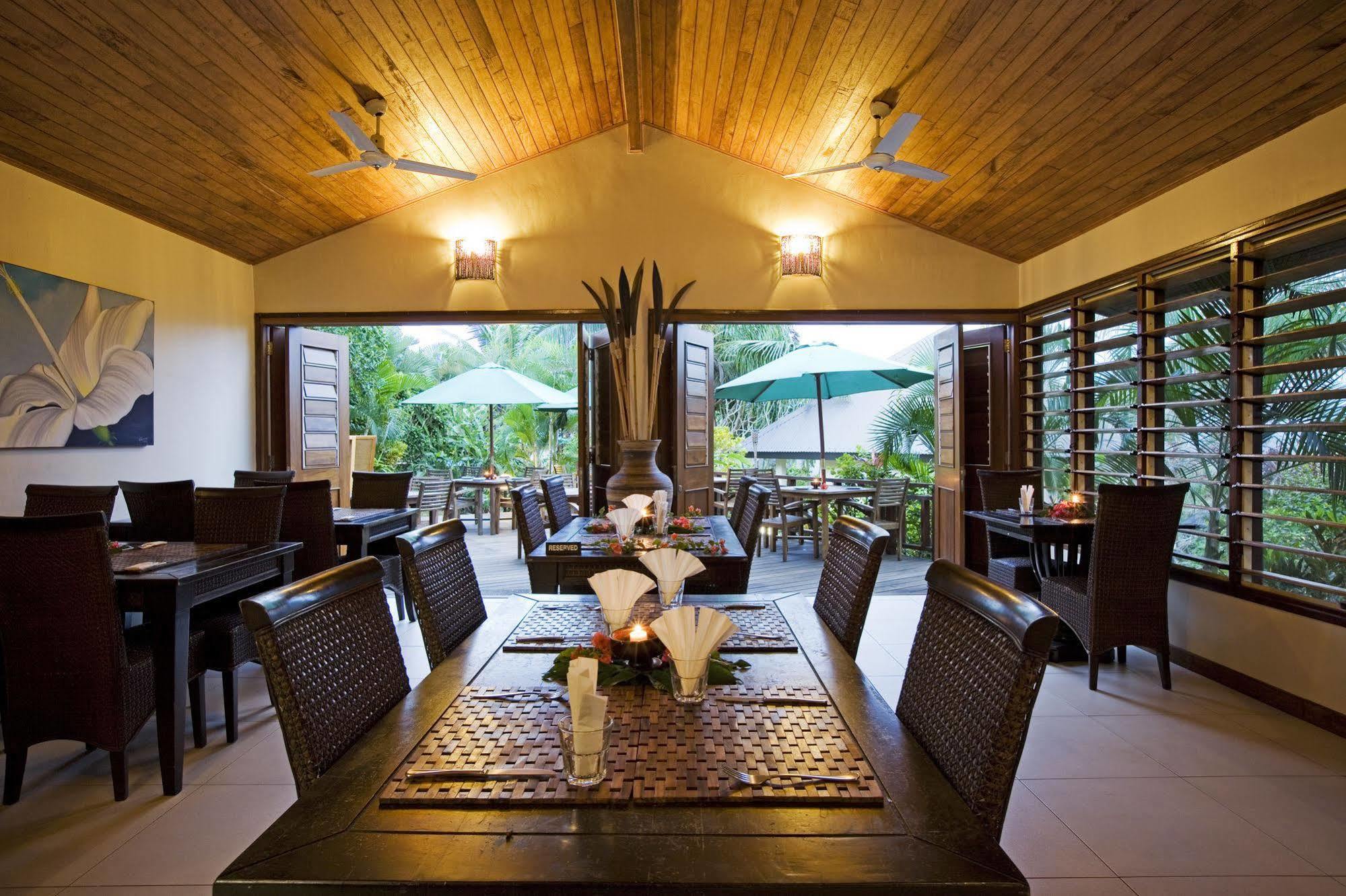 Mangoes Resort (Adults Only) Port Vila Exteriör bild