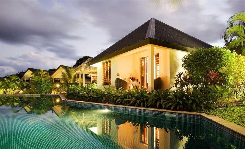 Mangoes Resort (Adults Only) Port Vila Exteriör bild